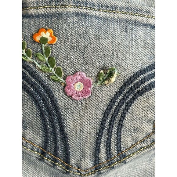 Hollister size 7L butterfly boot cut jeans distressed - Picture 5 of 11